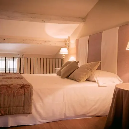 Villa Baiano By The Pool Whole Slps 26 Spoleto 9km